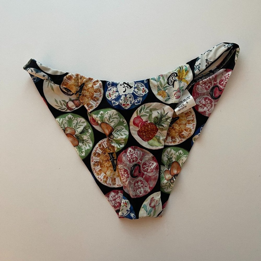 Bikini Bottom - image 1
